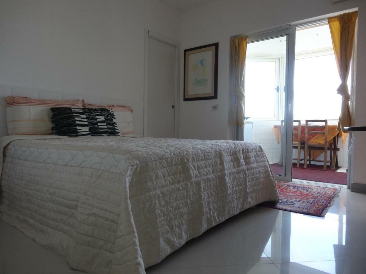 La Casa Di Gioconda Hotel ออลเบีย ภายนอก รูปภาพ